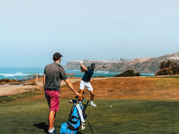 Comment les stratégies de visualisation mentale peuvent-elles améliorer la performance des golfeurs ?